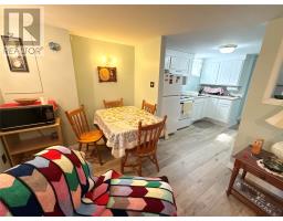 5 Brook's Avenue thumbnail 16