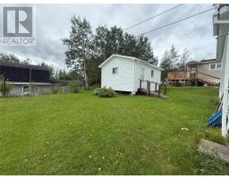 5 Brook's Avenue thumbnail 4
