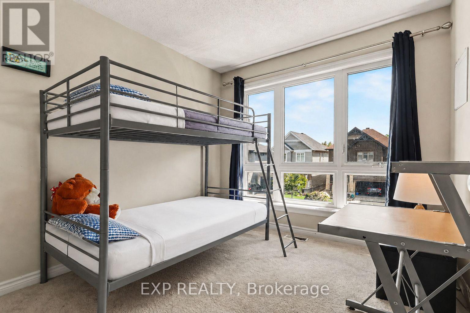253 SHINLEAF CRESCENT - 22