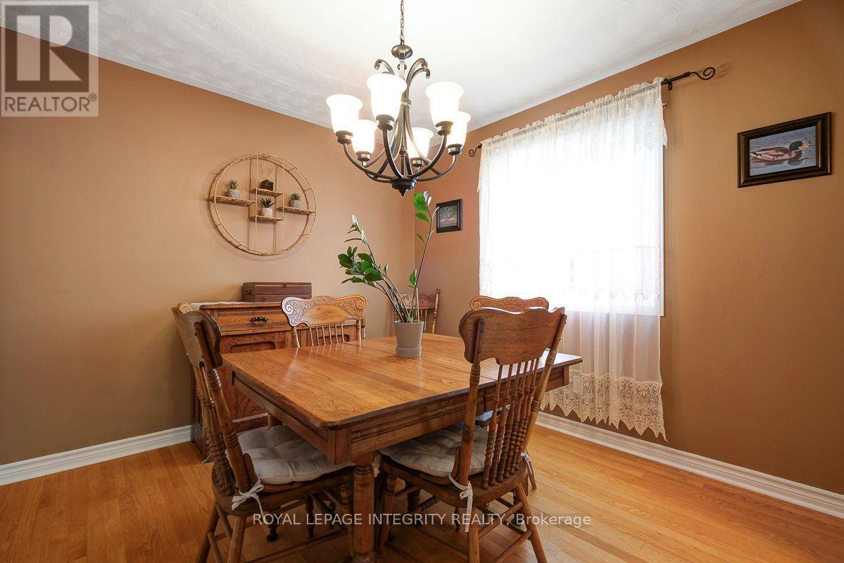390 OAKLAWN CRESCENT - Image 11