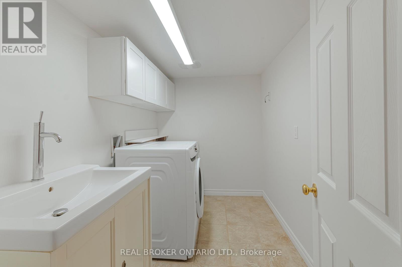 320 HOLDEN STREET - 20