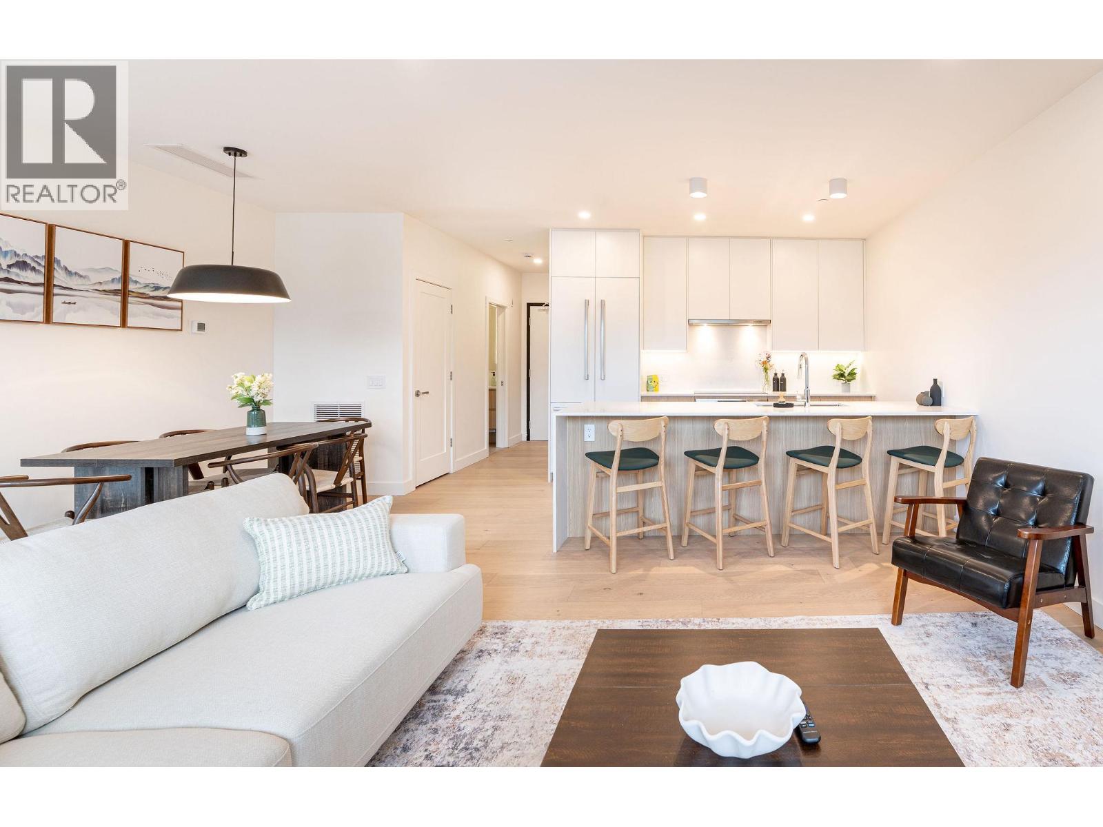 3111 Coursier Avenue, Revelstoke