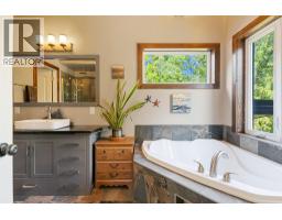 1808 Northview Drive, Revelstoke, BC V0E2S1 Photo 46