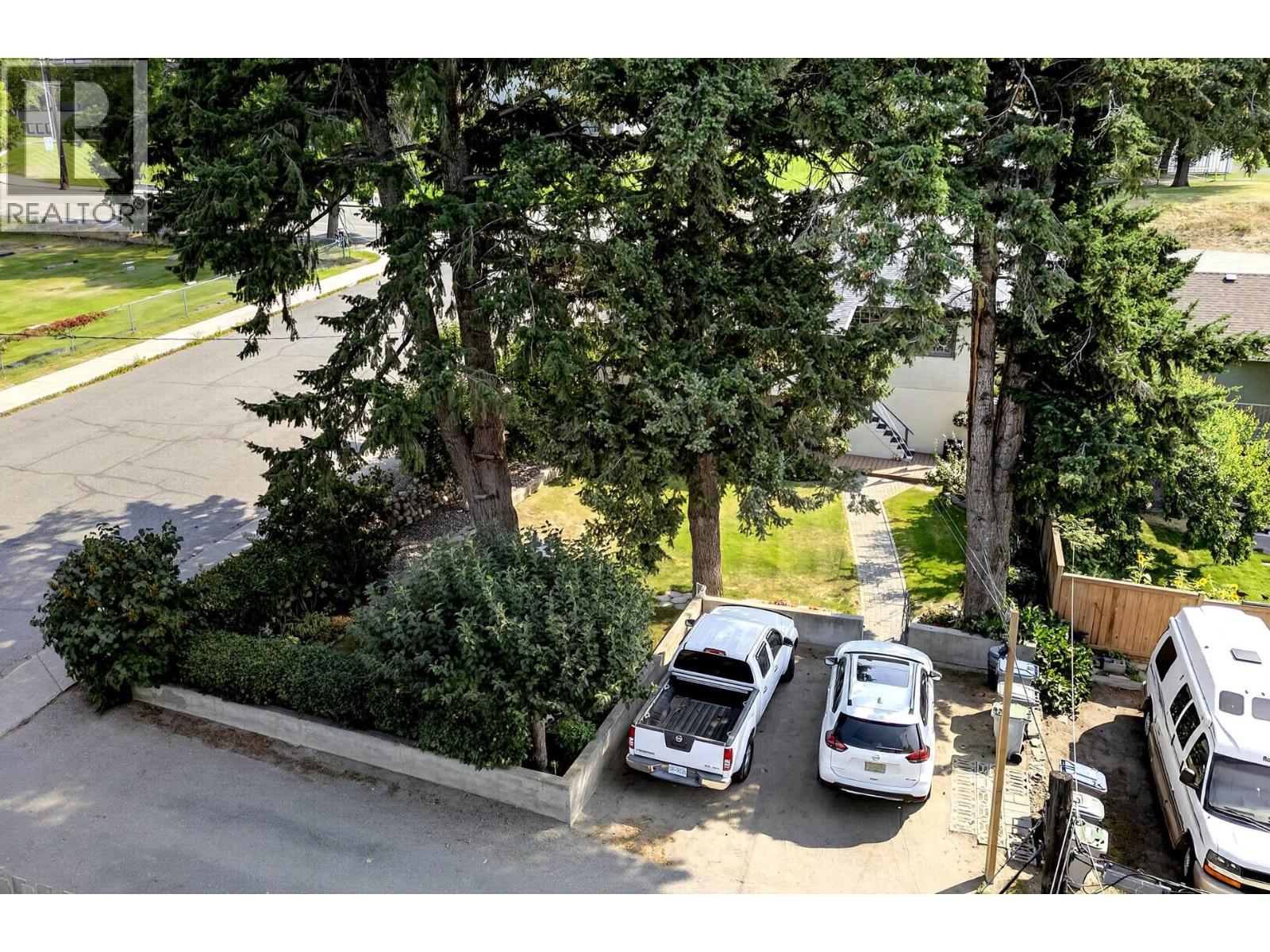 792 Munro Street - Image 56