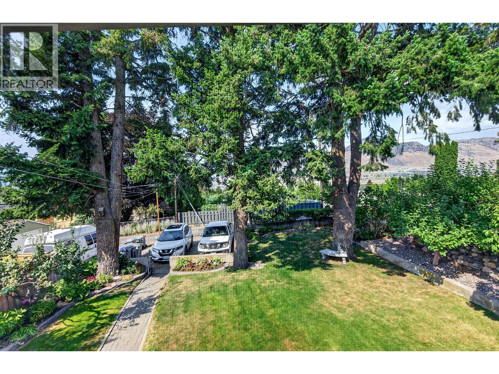 792 Munro Street - 45
