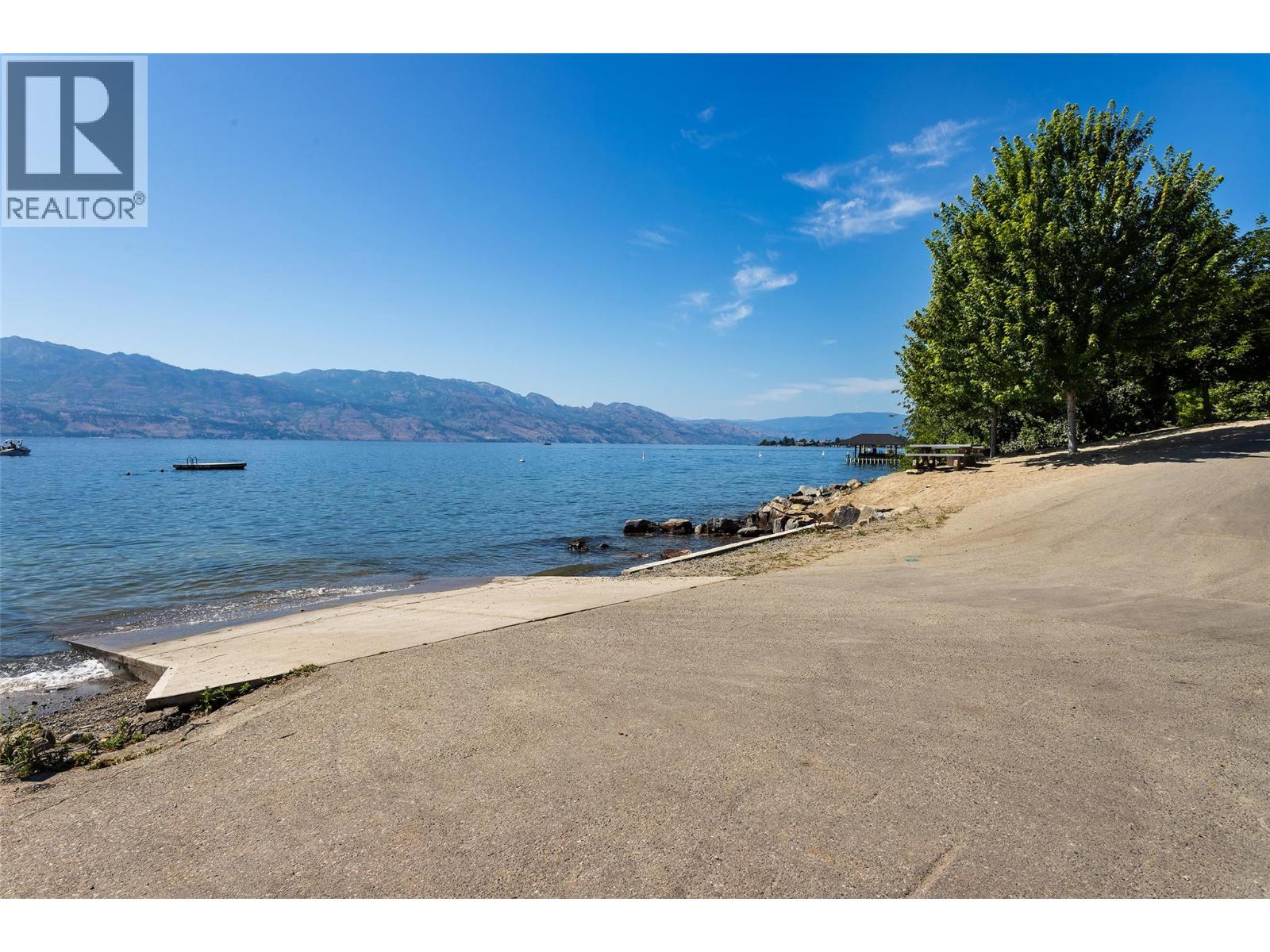  1185 Sunnyside Road, West Kelowna