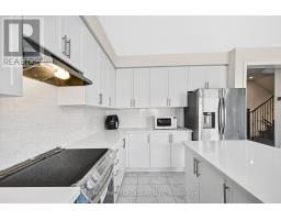 Main & Upper - 15 Douglas Kemp Crescent, Clarington, ON L1C7E3 Photo 16