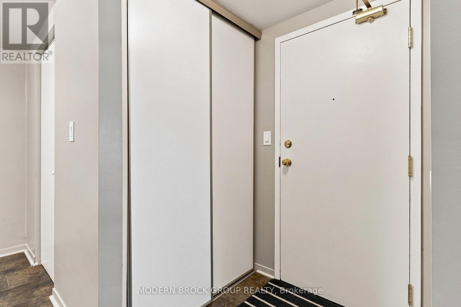 #201 274 ORMOND STREET - Image 4