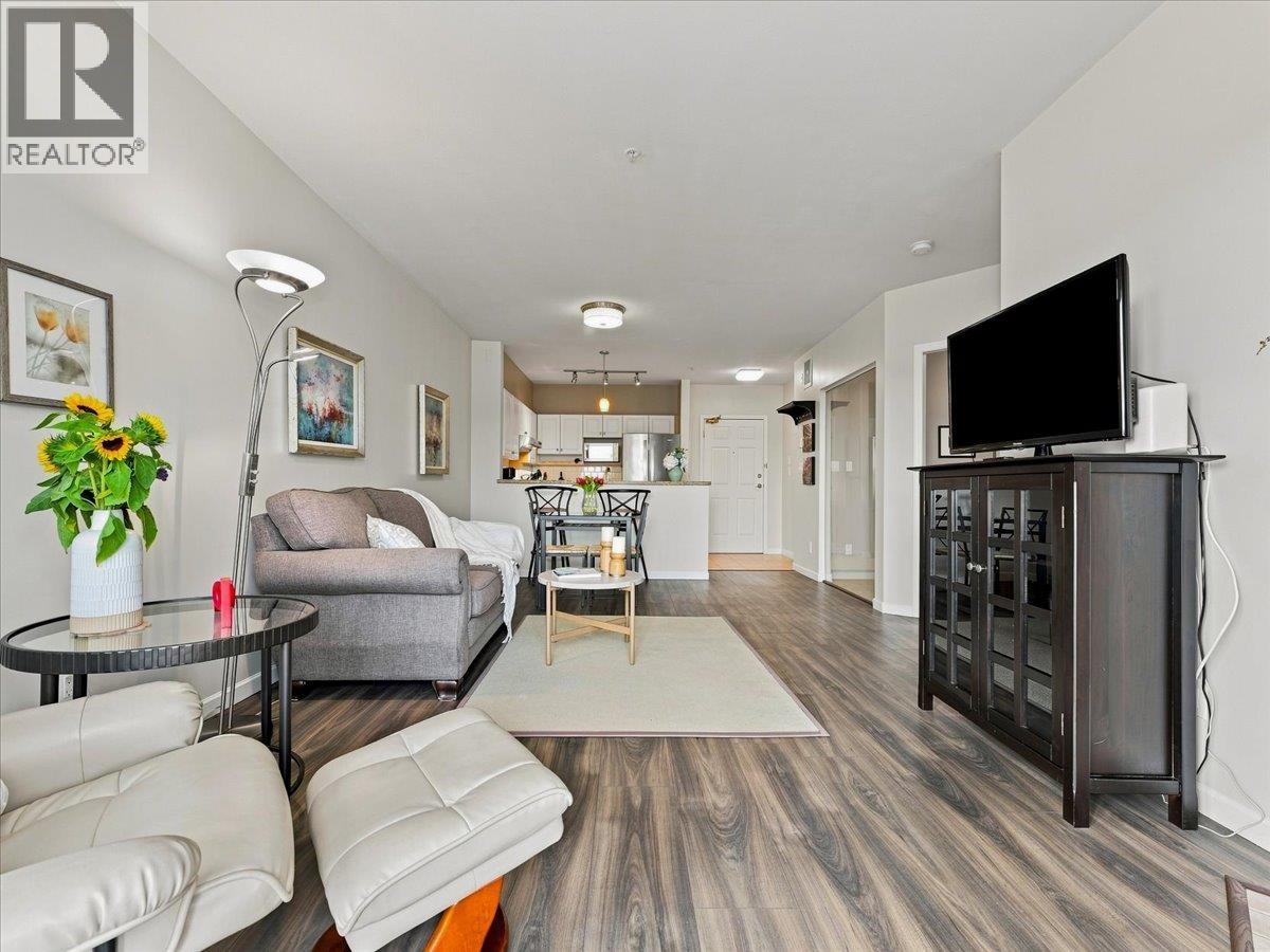 317 3629 DEERCREST DRIVE, North Vancouver