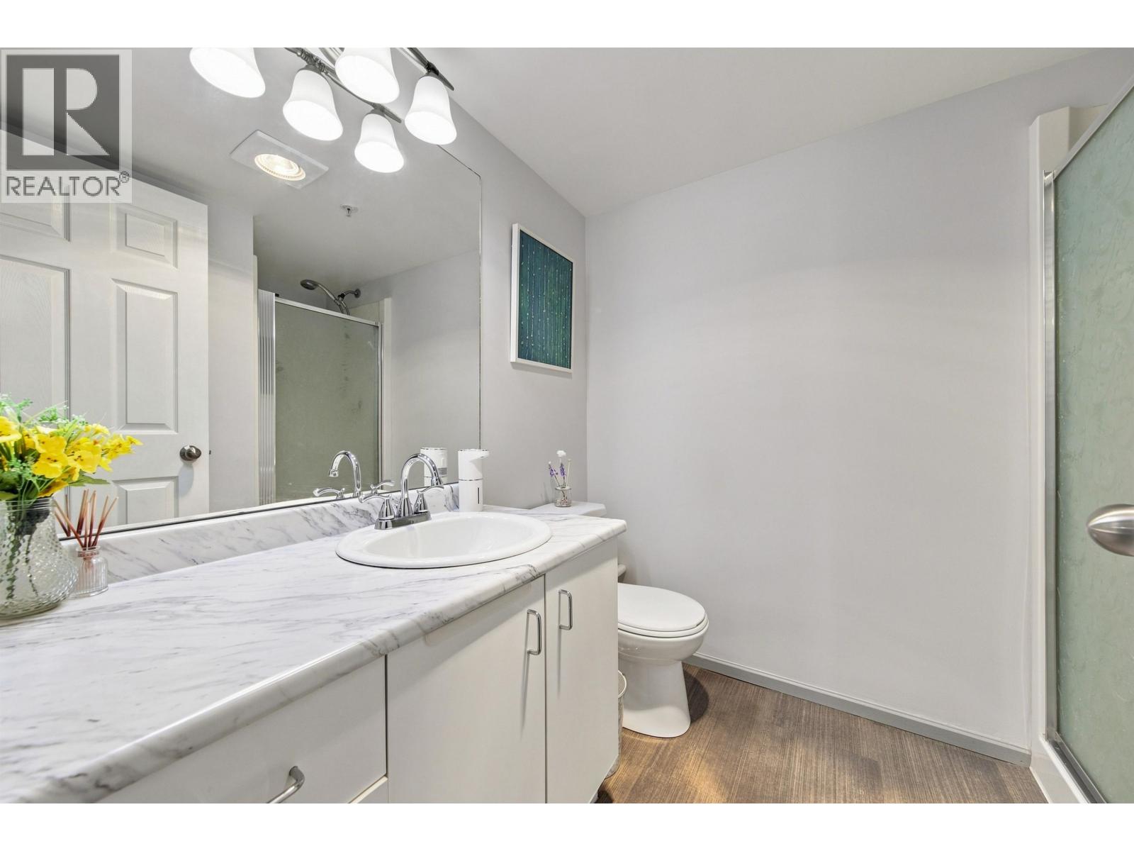 410 525 AGNES STREET, New Westminster