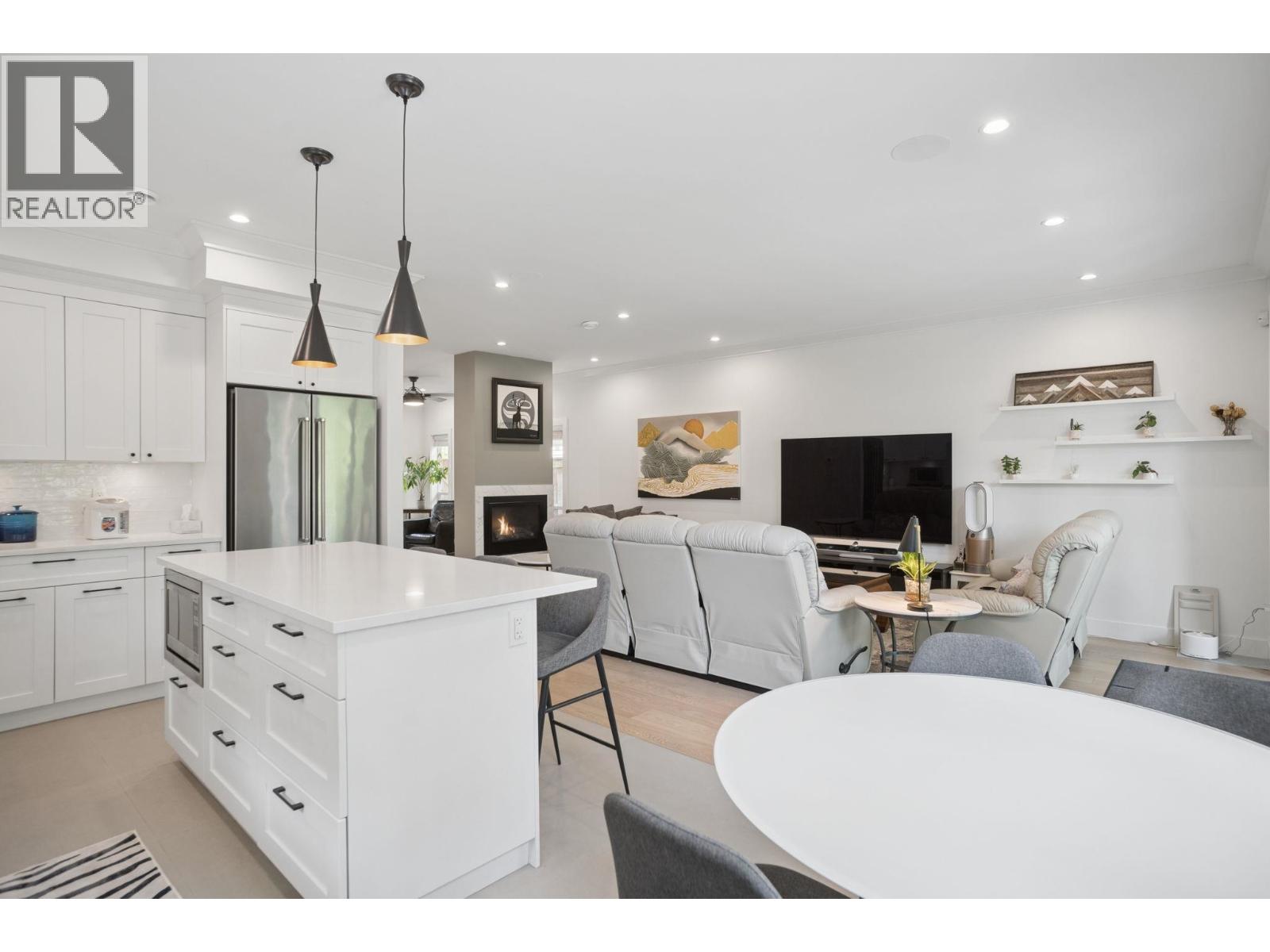 3751 GARRY STREET, Richmond