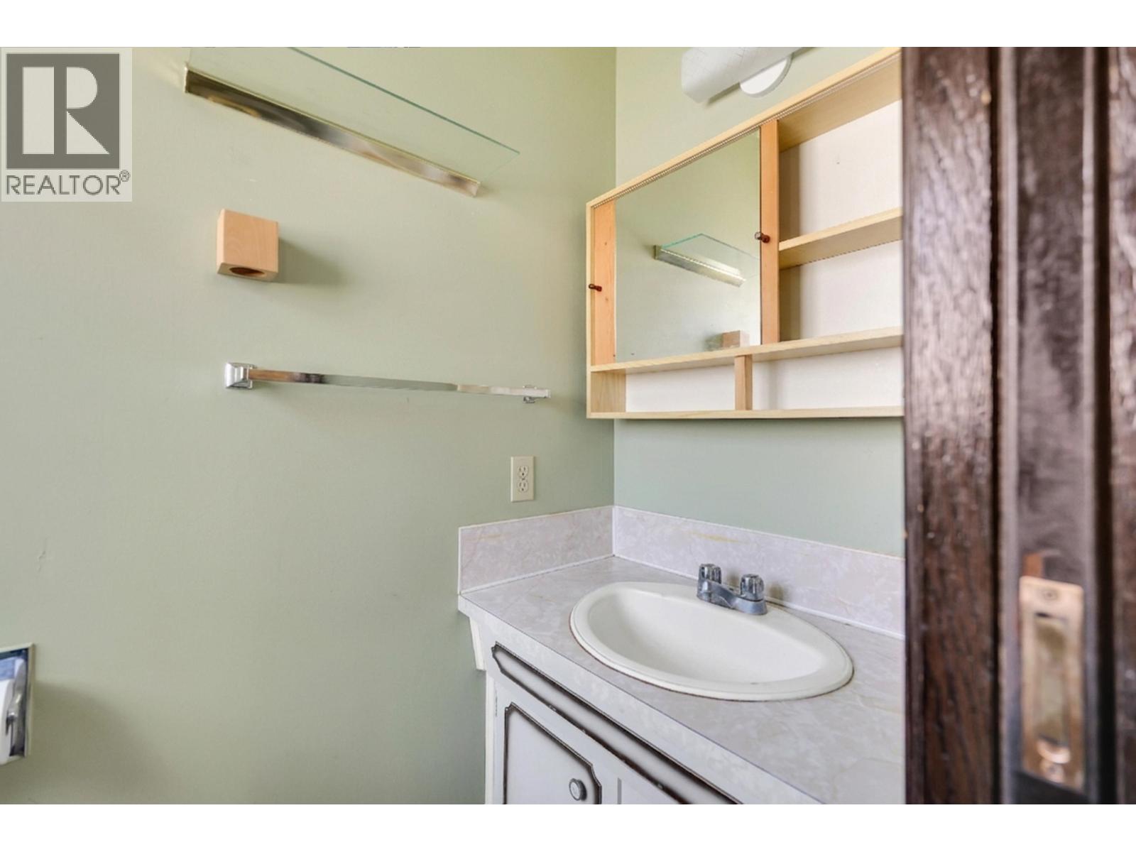 38319 WESTWAY AVENUE, Squamish