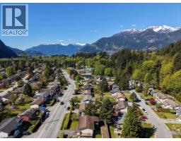 38319 Westway Avenue, Squamish, BC V8B0W6 Photo 27
