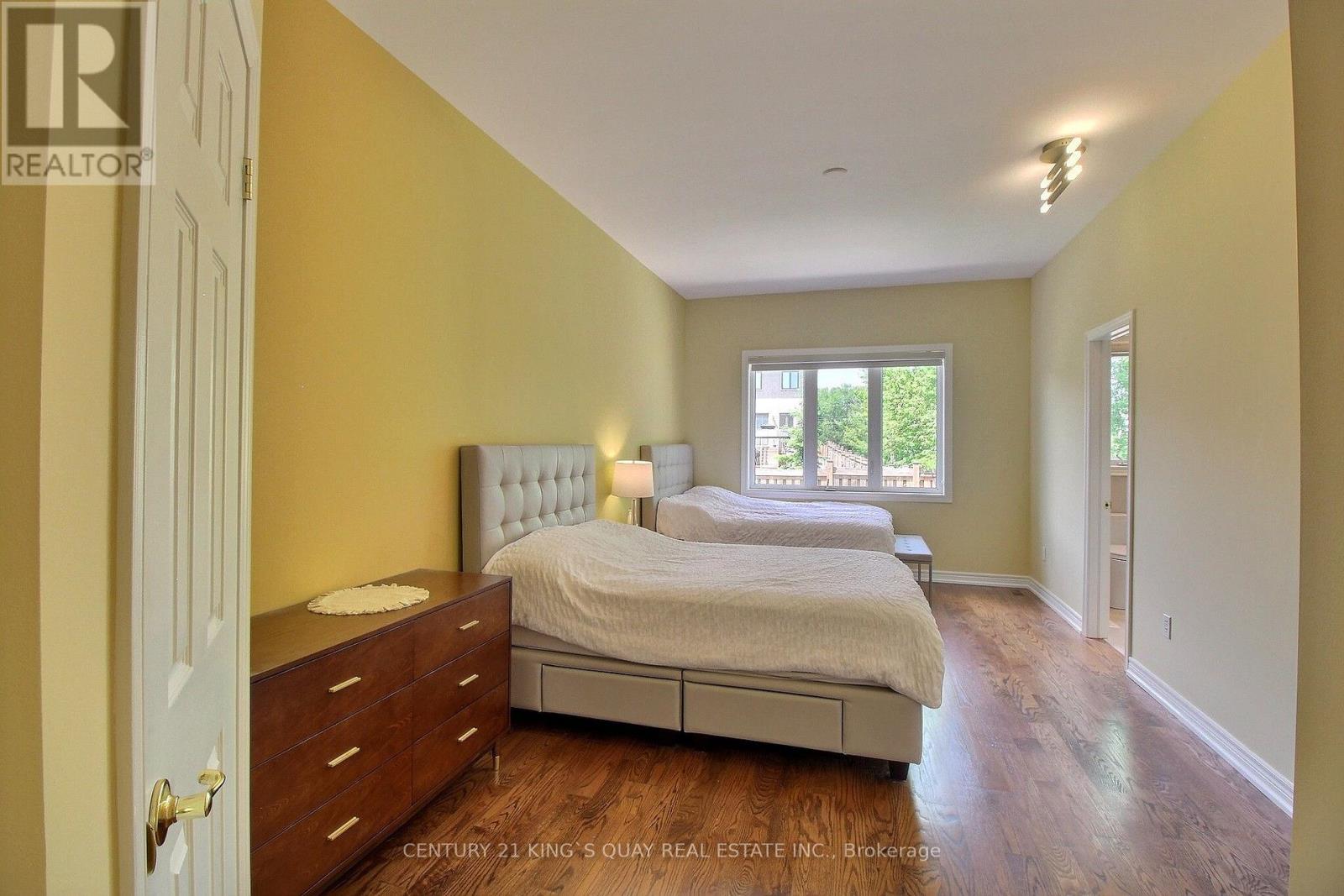 10 COAKWELL DRIVE - 14