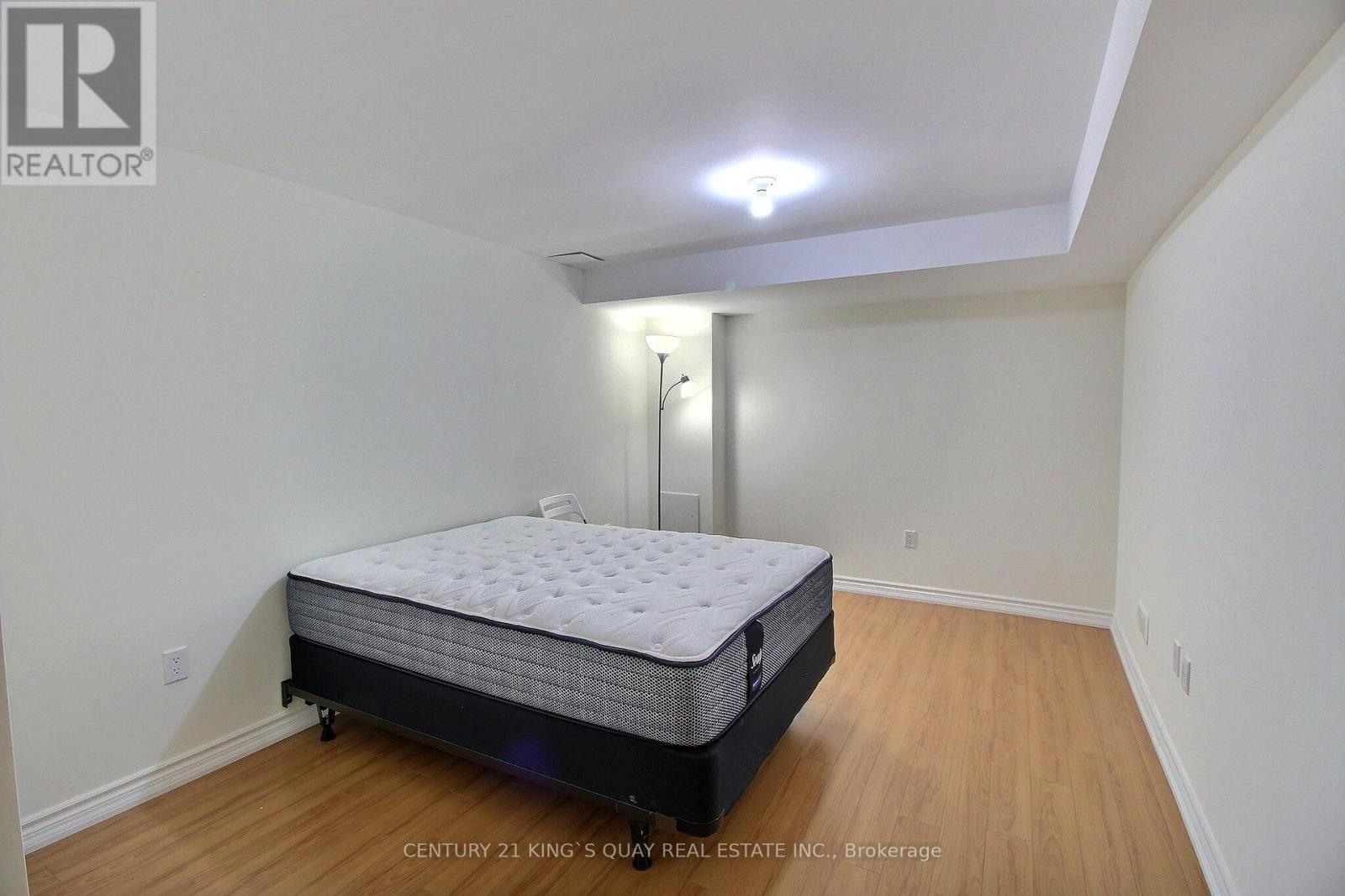 10 COAKWELL DRIVE - 19