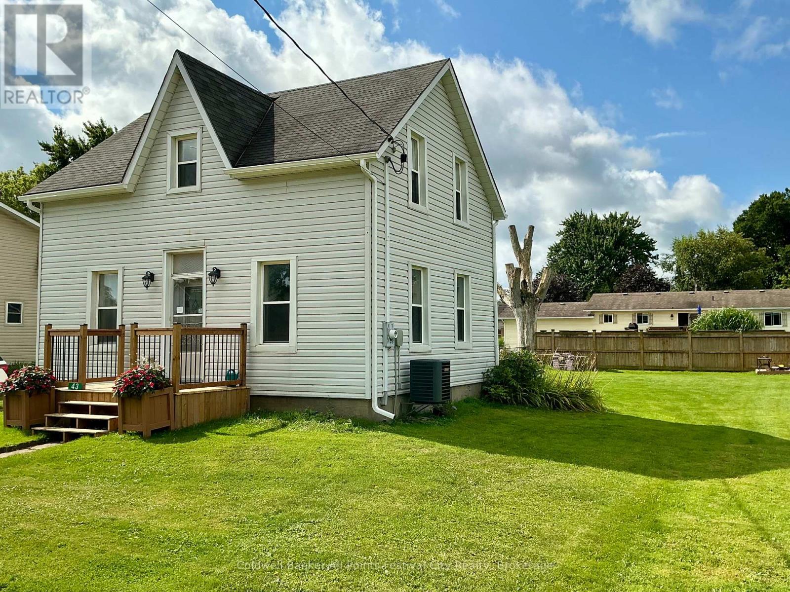 43 MADDISON STREET E - Image 3