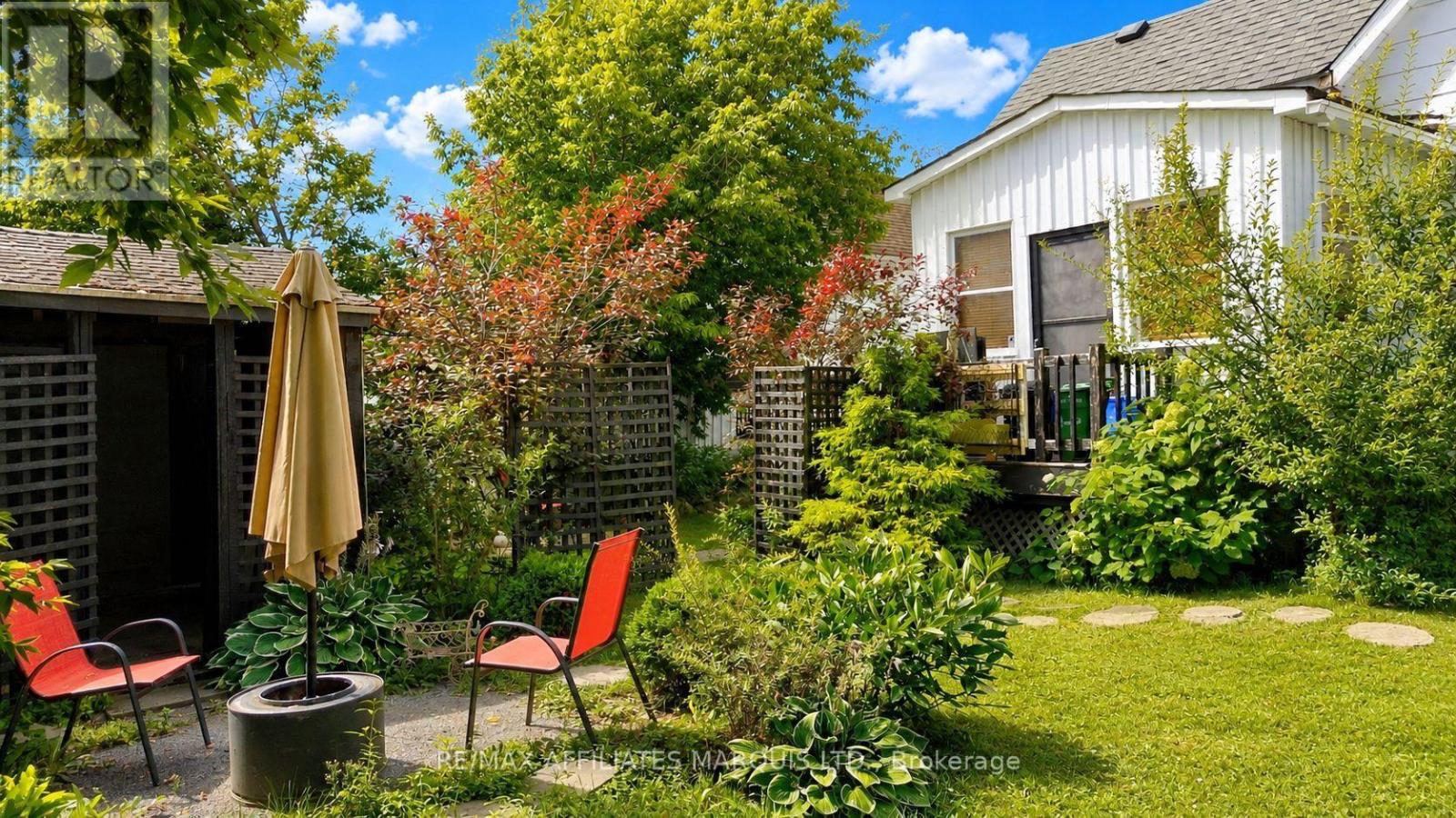 521 BURTON AVENUE - 5