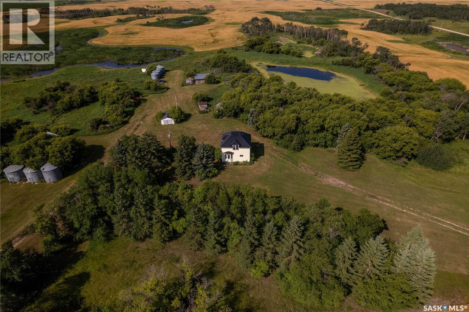 Bomberak Acreage - Image 13