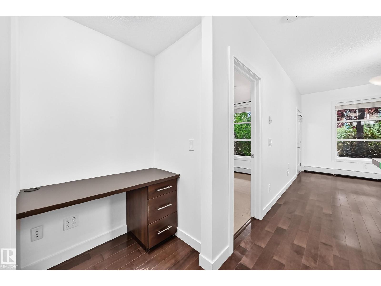 #102 2584 Anderson Way SW - 18