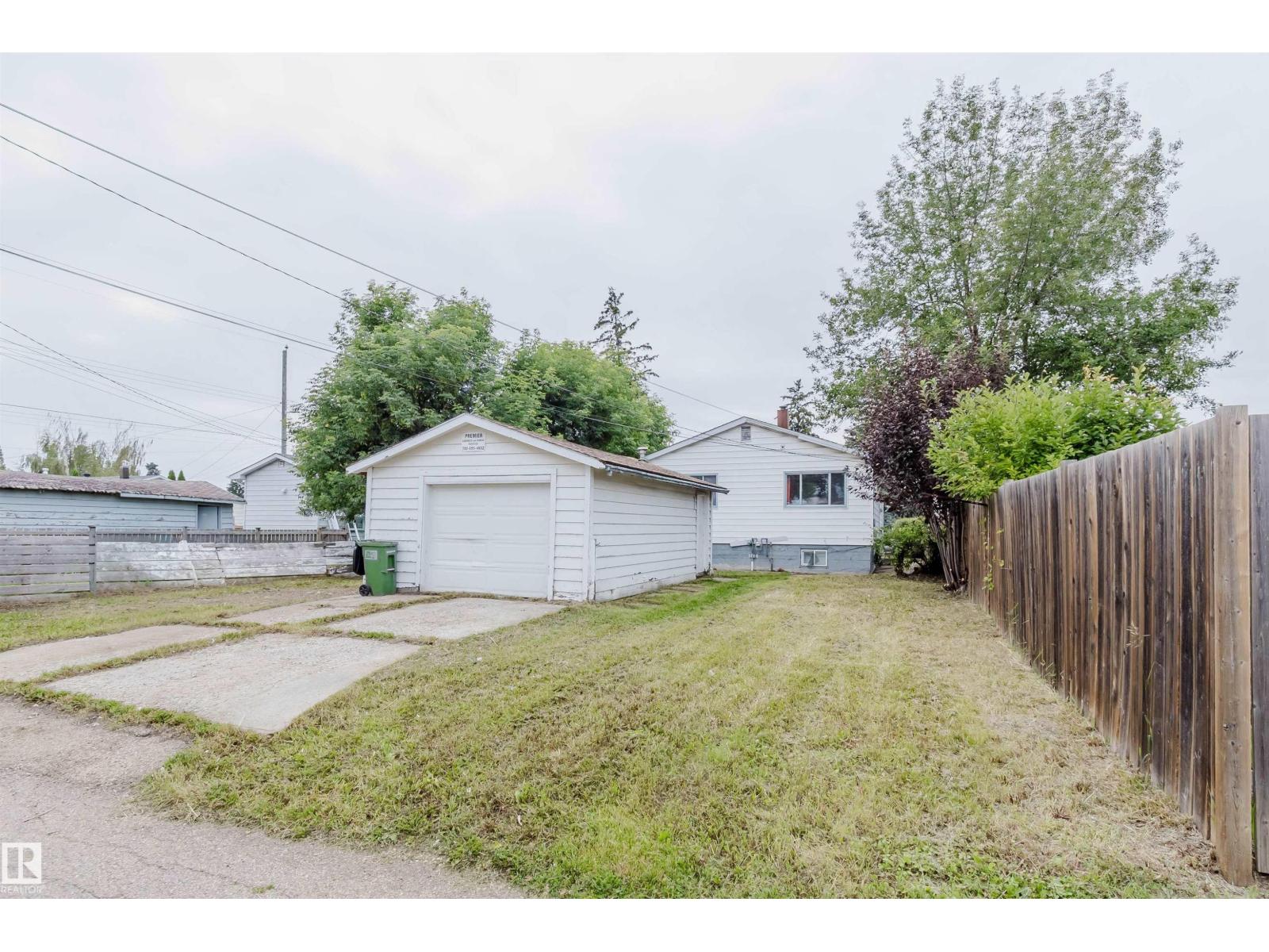 7311 77 ST NW - Image 10