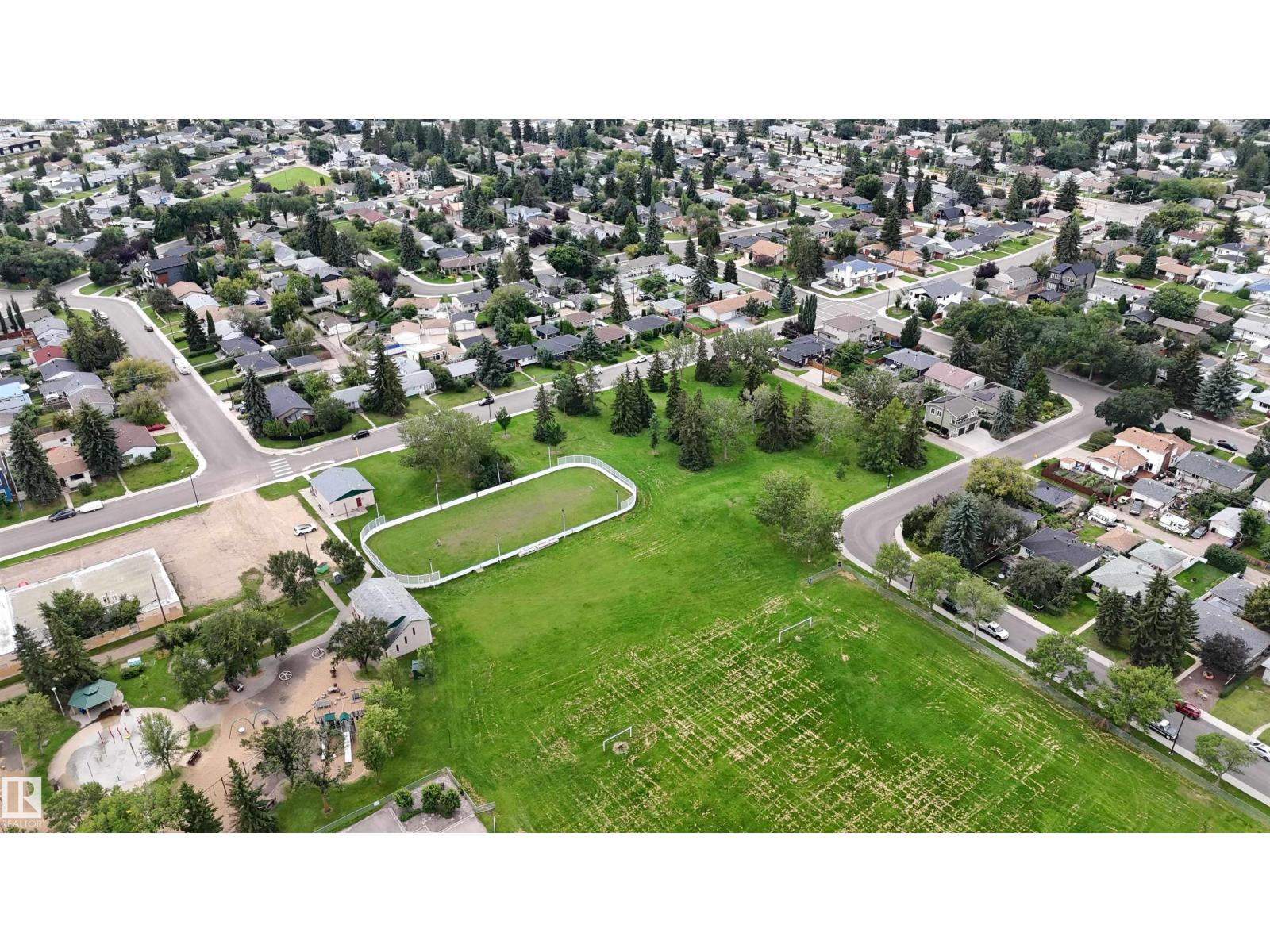 7311 77 ST NW - Image 4