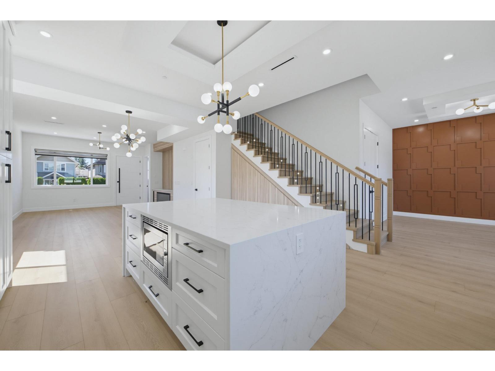8524 CEDAR STREET, Mission