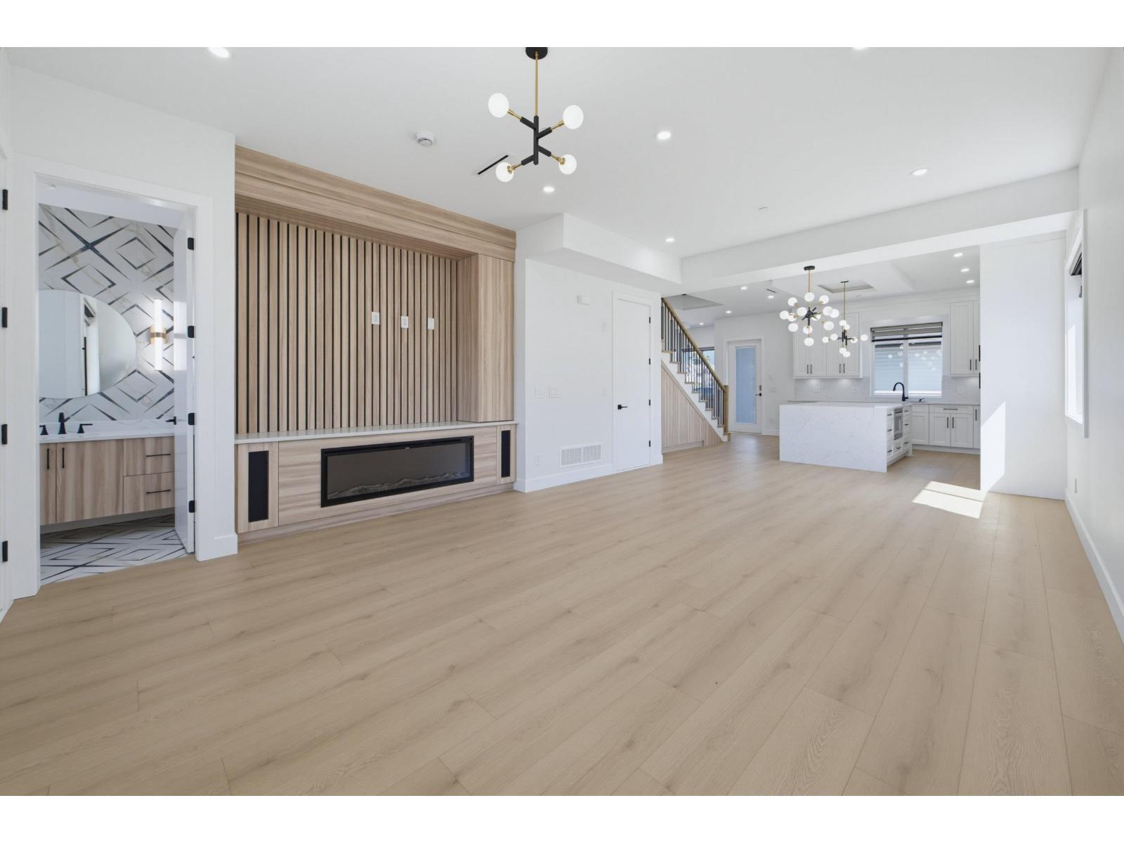 8524 CEDAR STREET, Mission