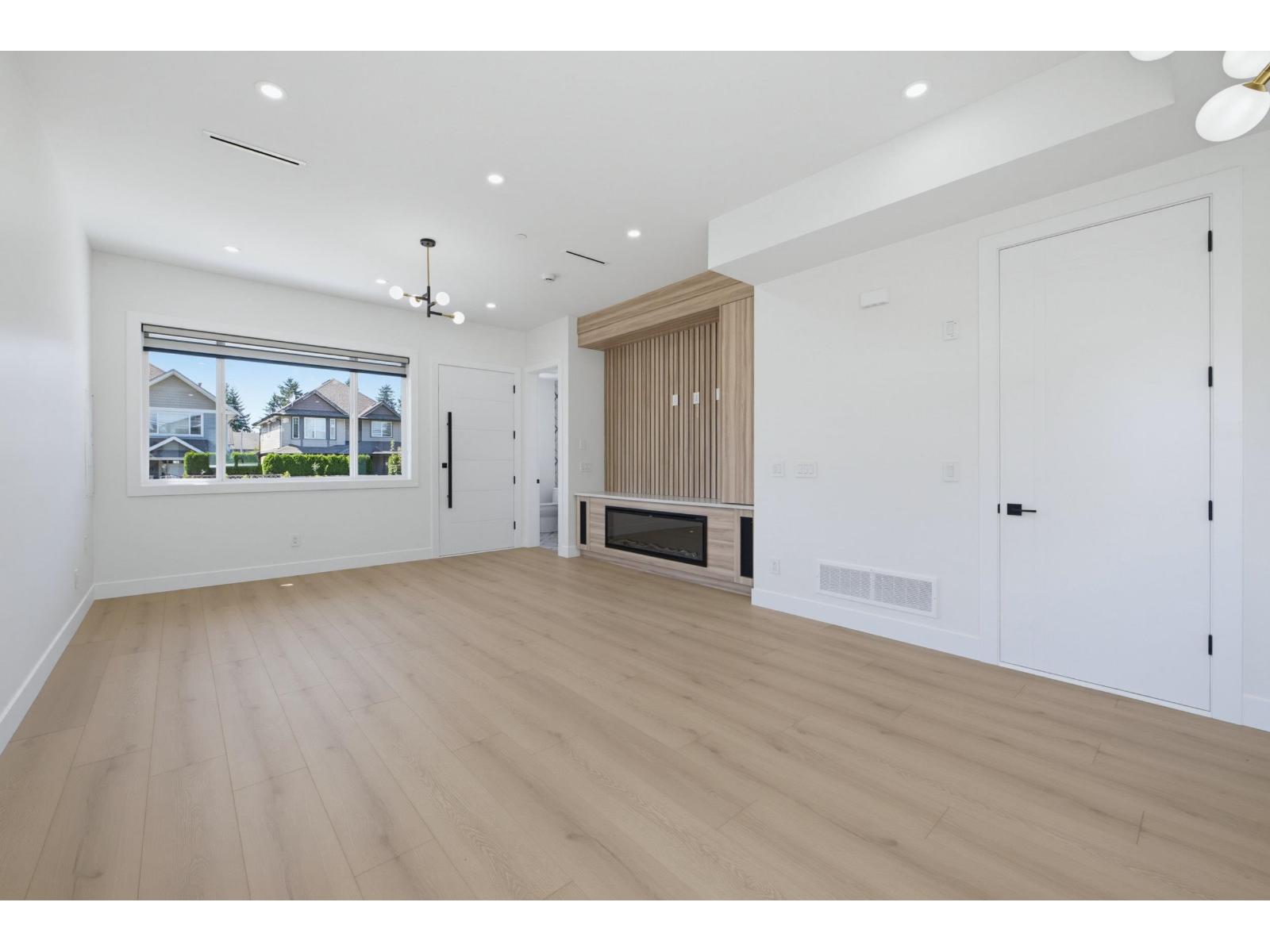 8524 CEDAR STREET, Mission