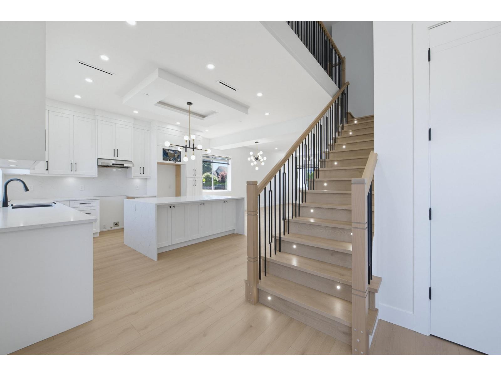 8524 CEDAR STREET, Mission