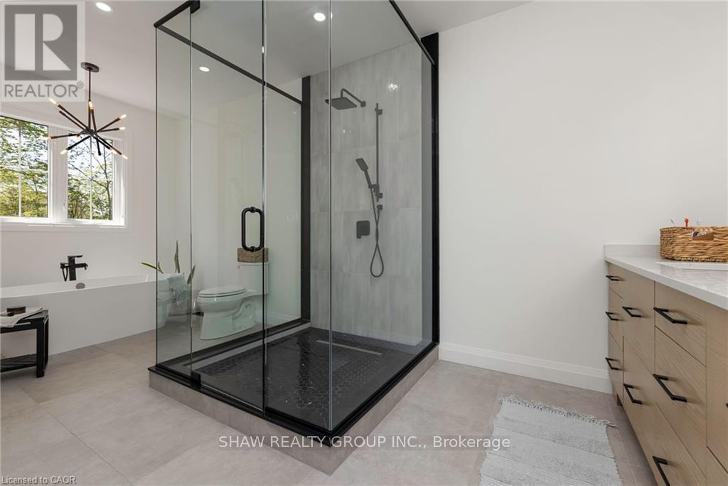 14 ST GEORGES COURT - Image 32