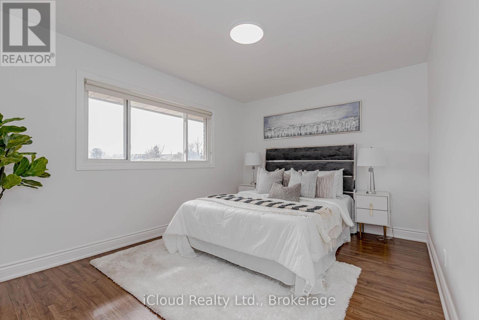 28 HOFFMAN STREET - 24