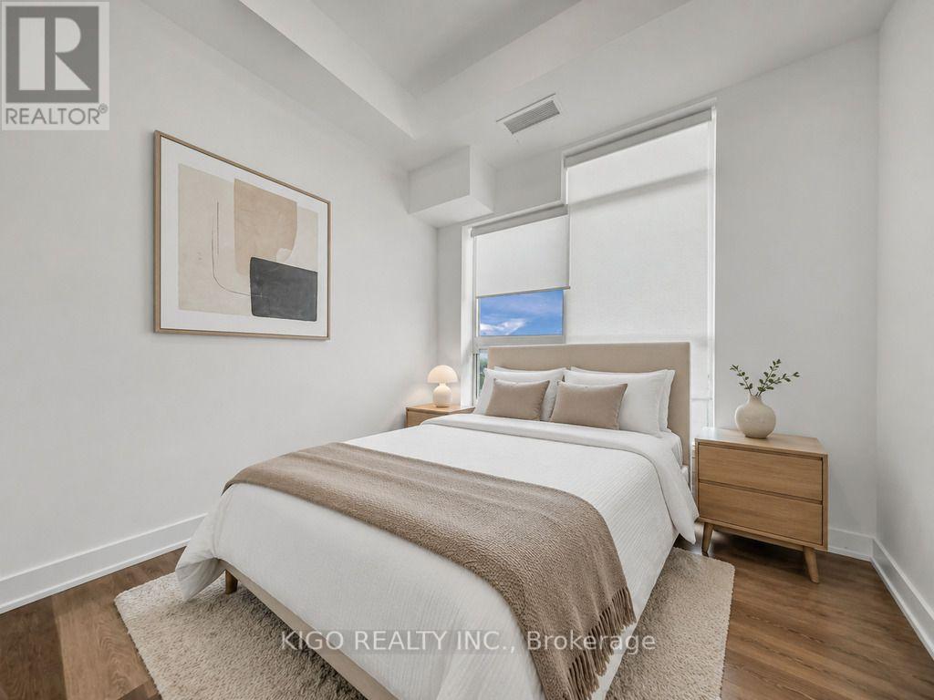 #812 470 DUNDAS STREET S - 21