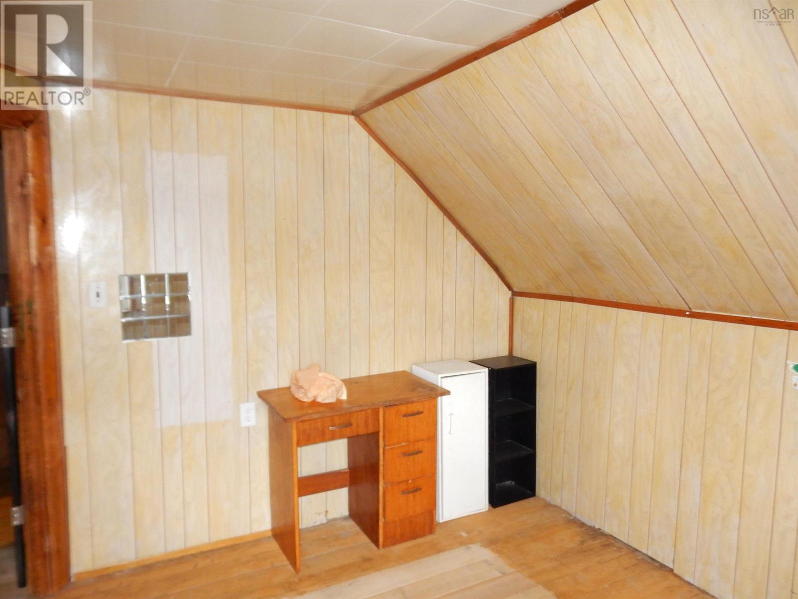 644 St Marys Road - 20