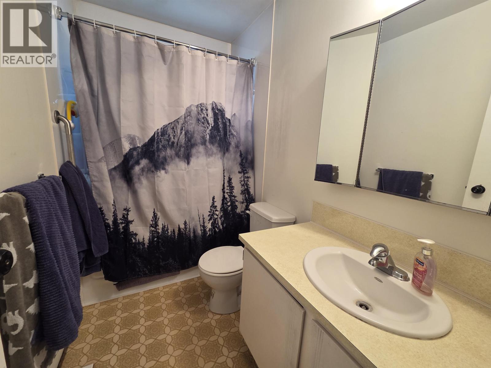 Photo 9 of 15 — 7078 HARVARD CRESCENT · Prince George, BC