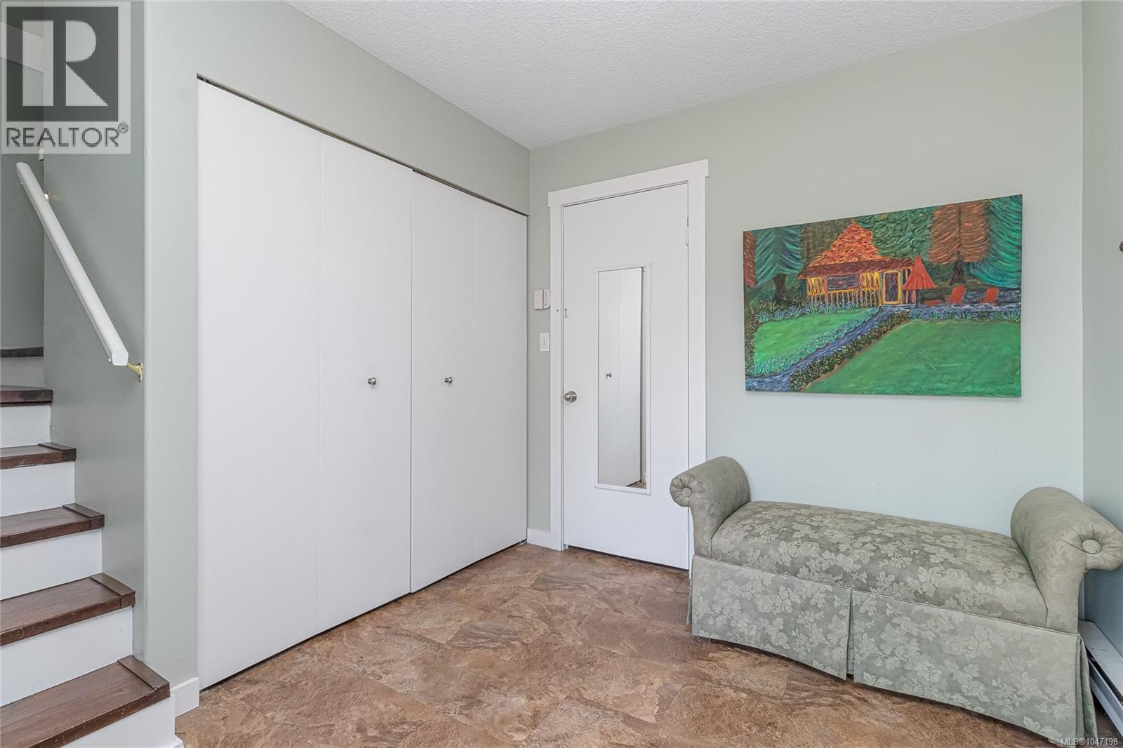 5208 Kaitlyns Way - Image 4