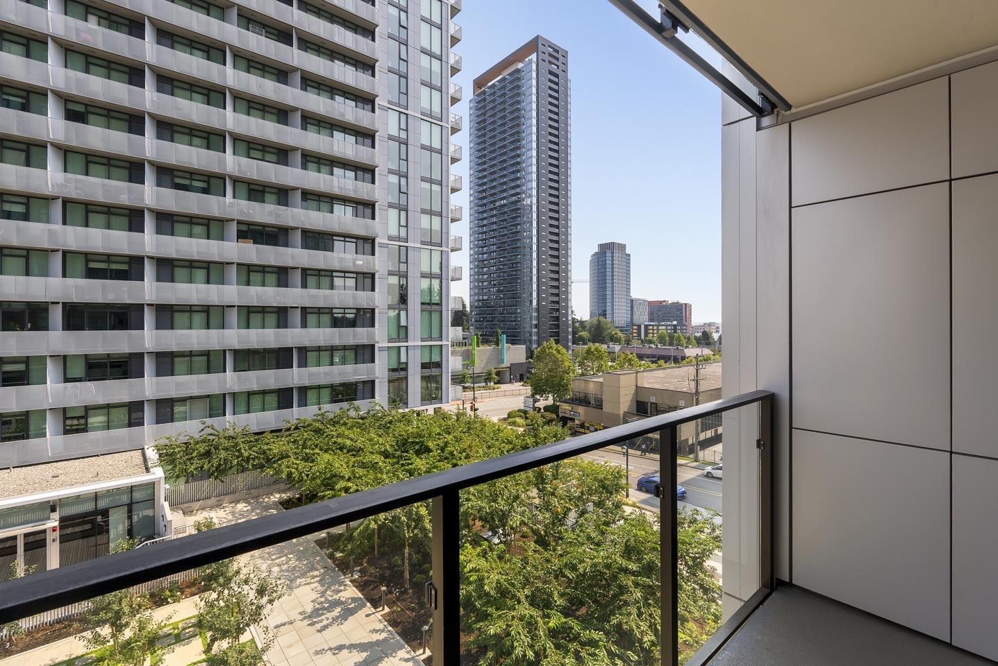 411 13573 98A AVENUE, Surrey