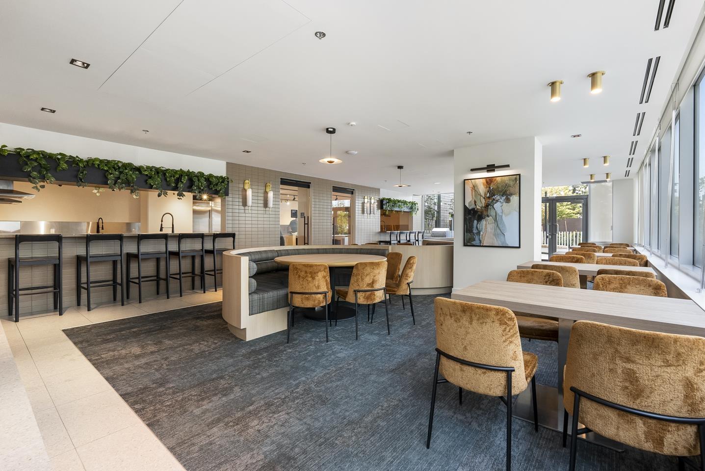 411 13573 98A AVENUE, Surrey