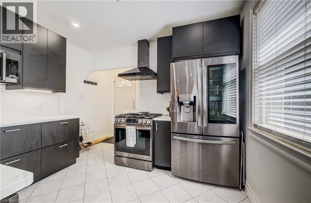 34 ST CLAIR Avenue - Image 10