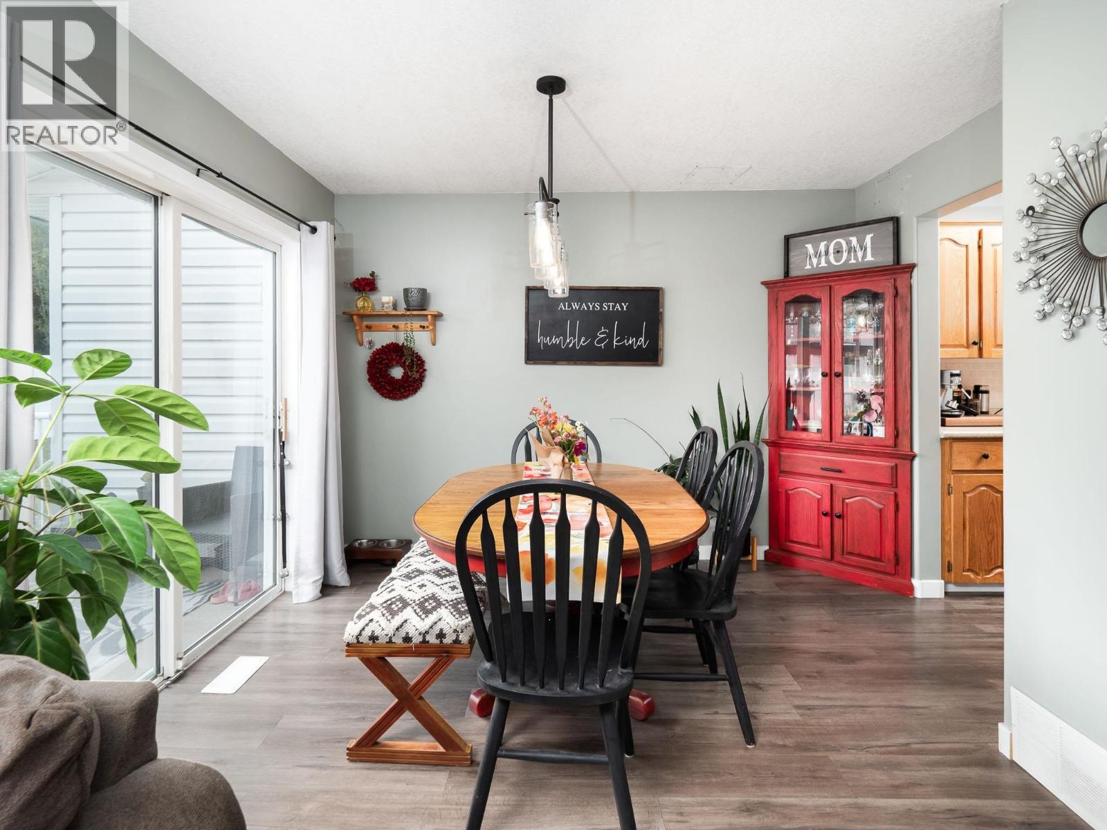 #102 7180 ST LAWRENCE AVENUE - 12