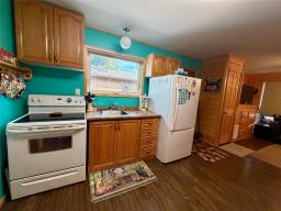 46 3rd Street S, Clear Lake, MB R0J1N0 Photo 10