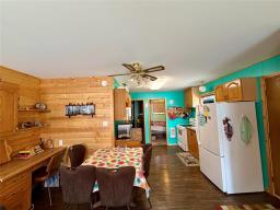 46 3rd Street S, Clear Lake, MB R0J1N0 Photo 7