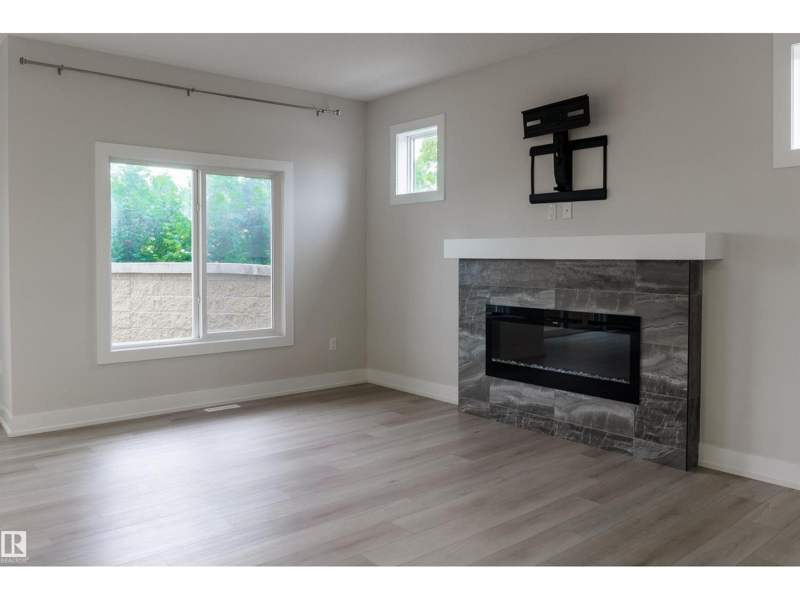 2104 160 ST SW - 11