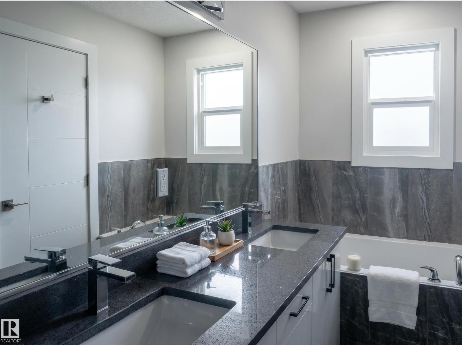 2104 160 ST SW - 21