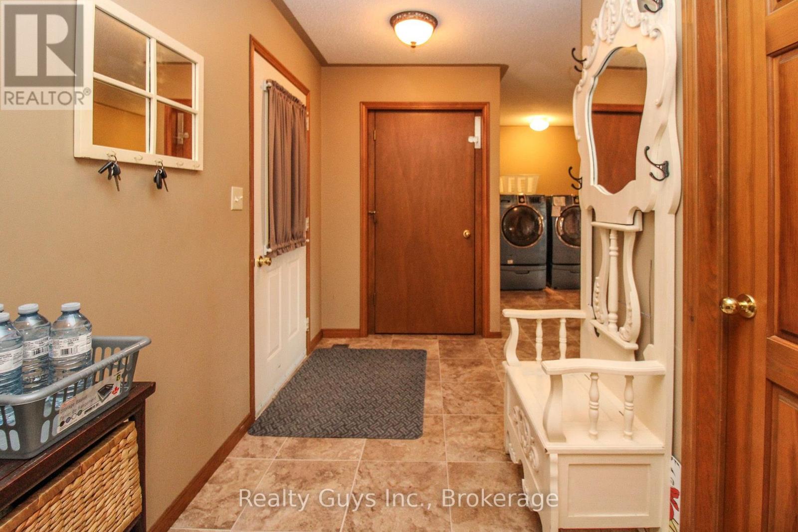 668 BREALEY DRIVE - Image 27