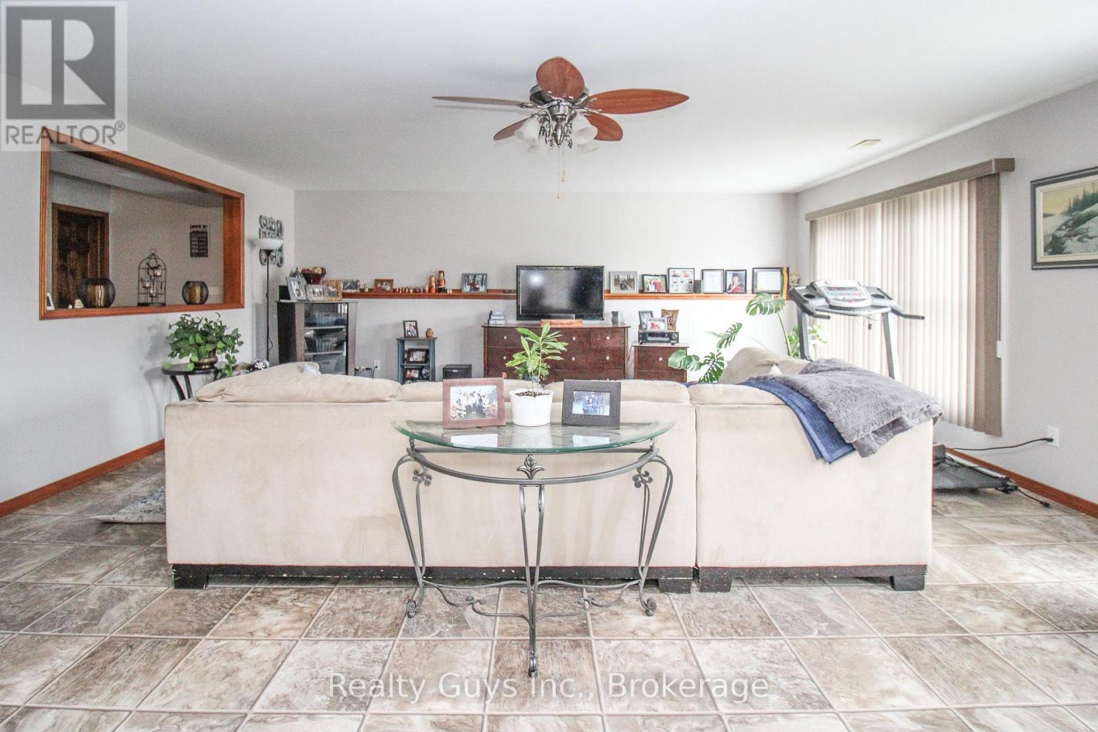 668 BREALEY DRIVE - Image 47