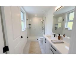 207 3528 146a Street, Surrey, BC V4P0H4 Photo 11