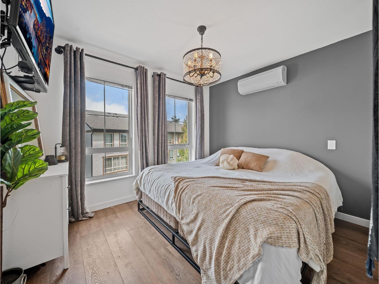 128 19505 68A AVENUE, Surrey