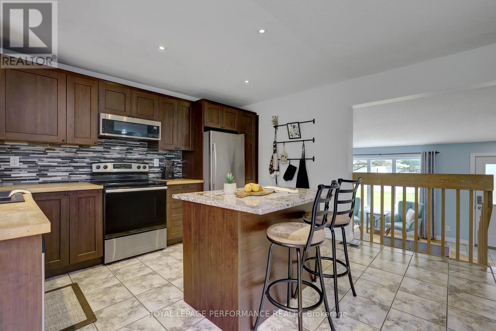 11 Alyssa Crescent