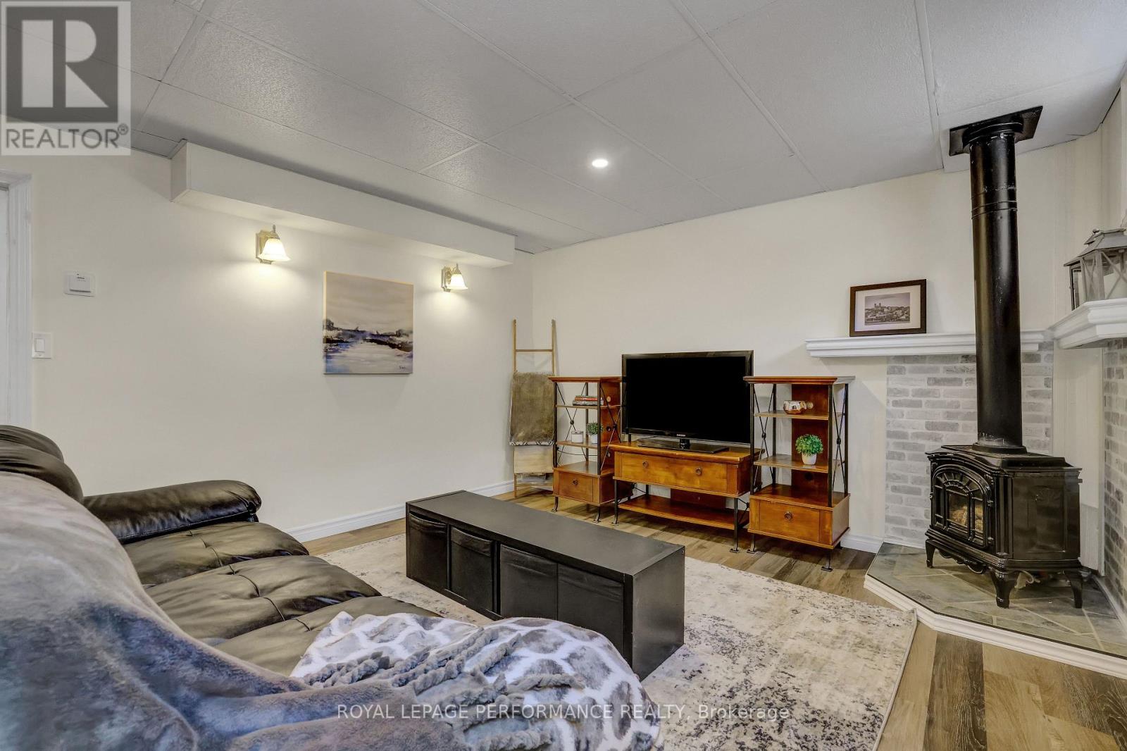 11 Alyssa Crescent