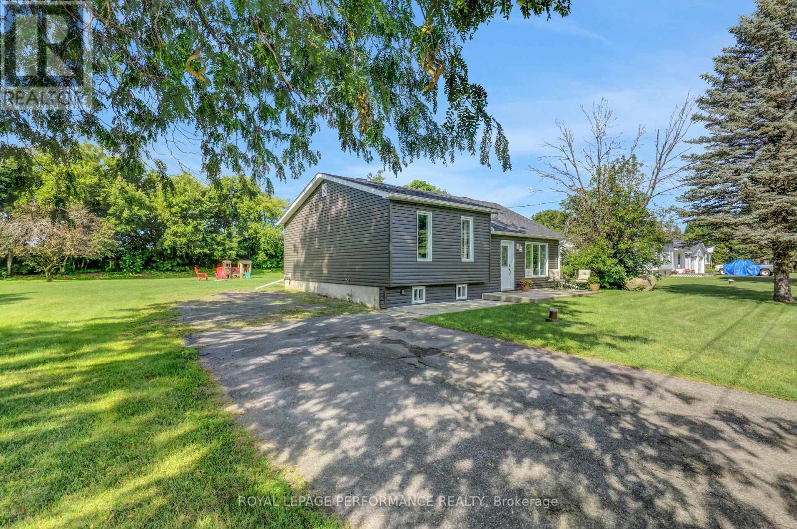11 ALYSSA CRESCENT - 3